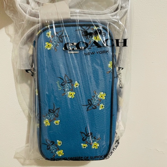 North South Zip iPhone Crossbody with Floral bow print - Picture 5 of 6